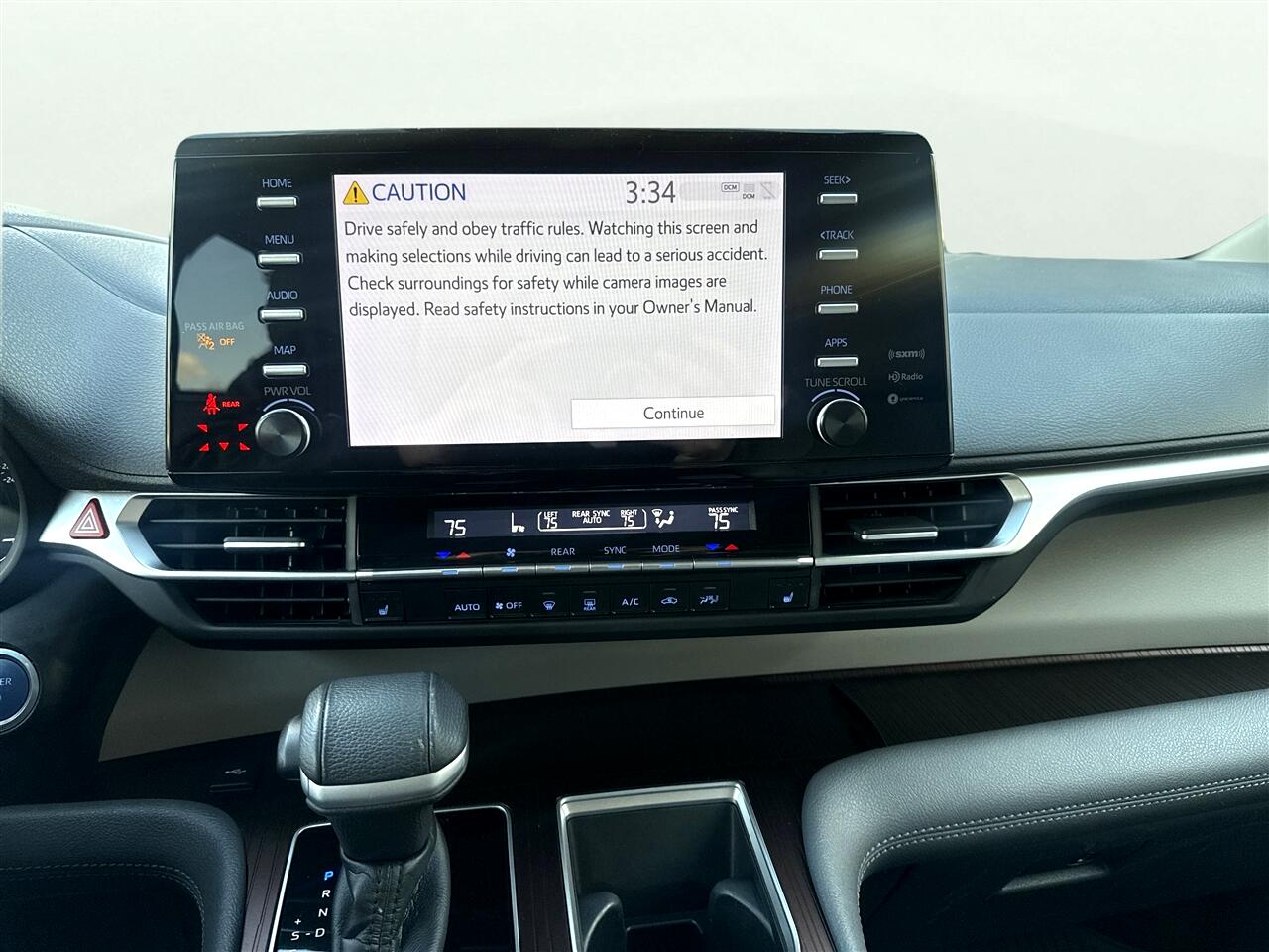 Toyota Sienna XLE AWD 7-Passenger (Natl) 2022