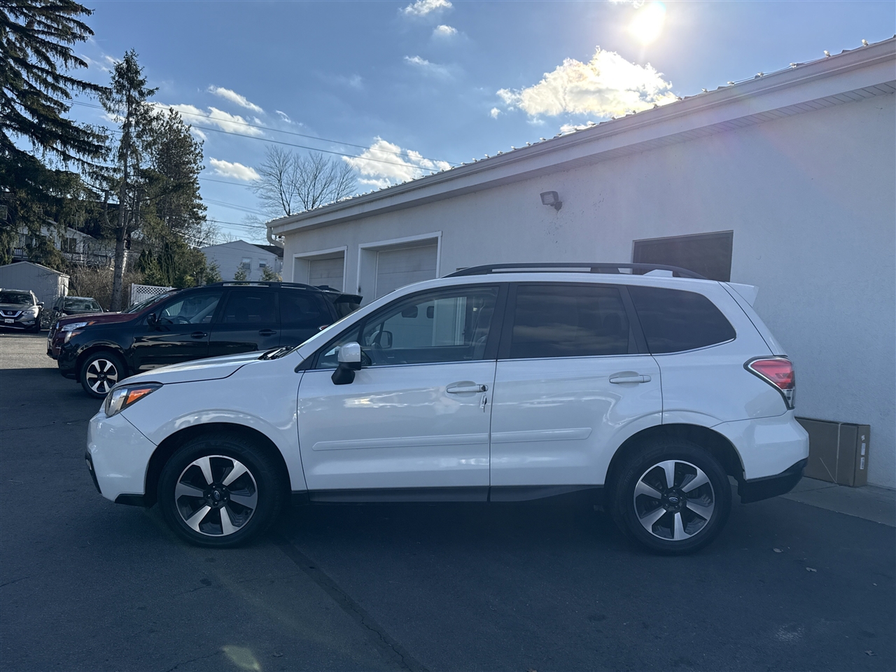 2017 Subaru Forester 2.5i Limited photo 3