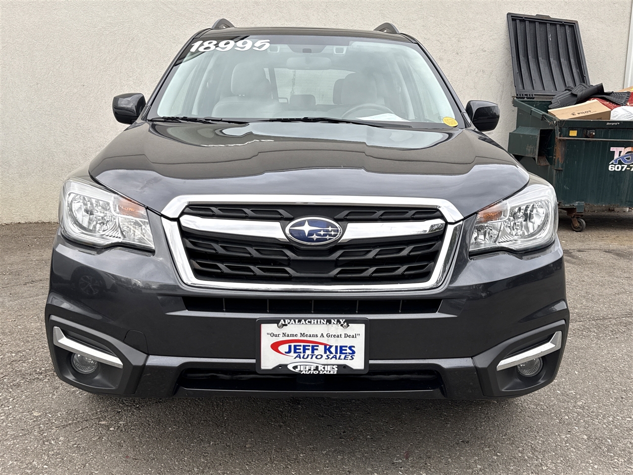 2018 Subaru Forester 2.5i Premium photo 3
