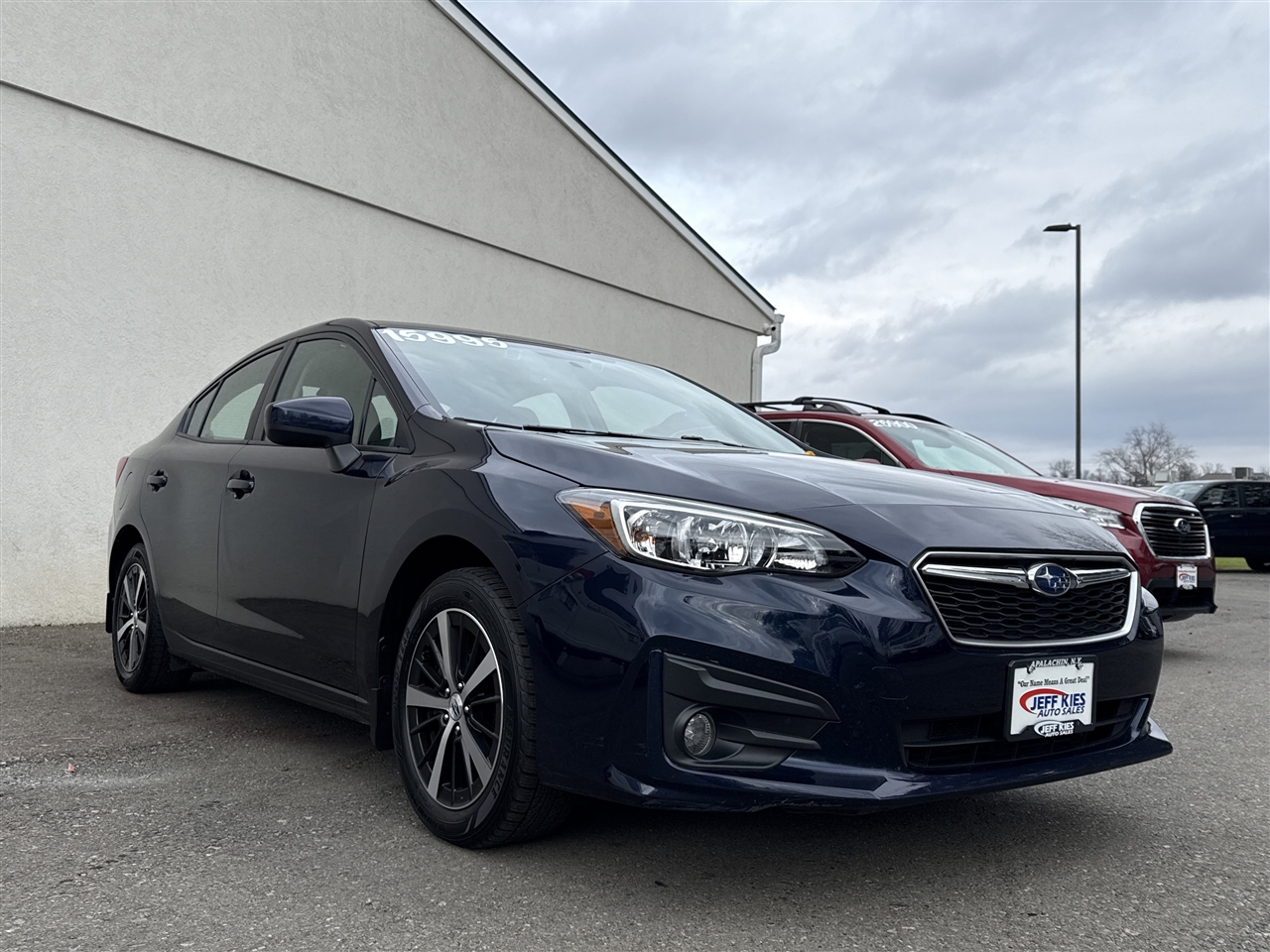 2019 Subaru Impreza 2.0i Premium photo 2
