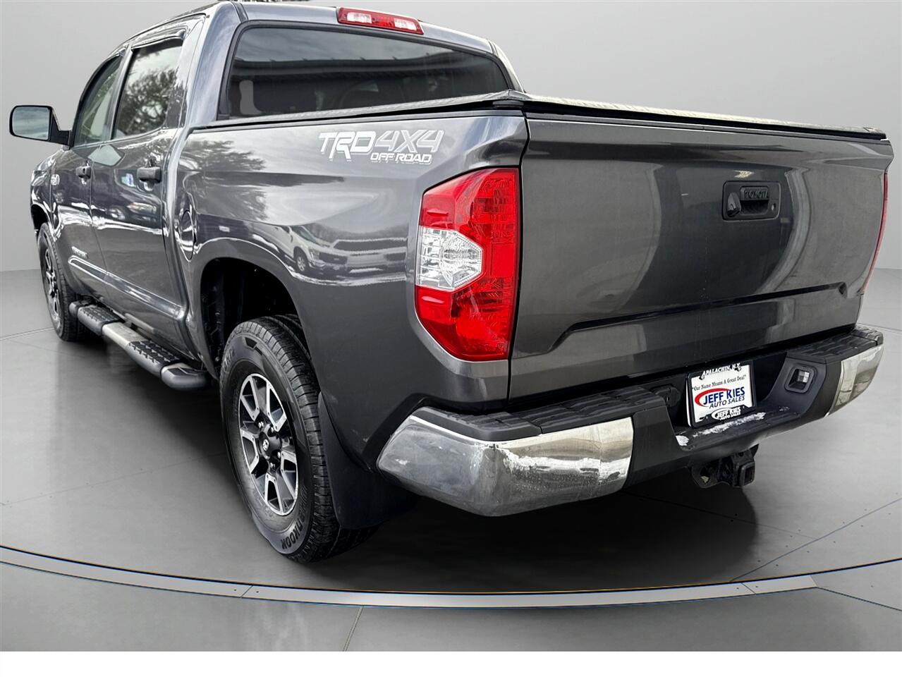 Toyota Tundra 4WD TRD Pro CrewMax 5.5' Bed 5.7L (Natl) 2017