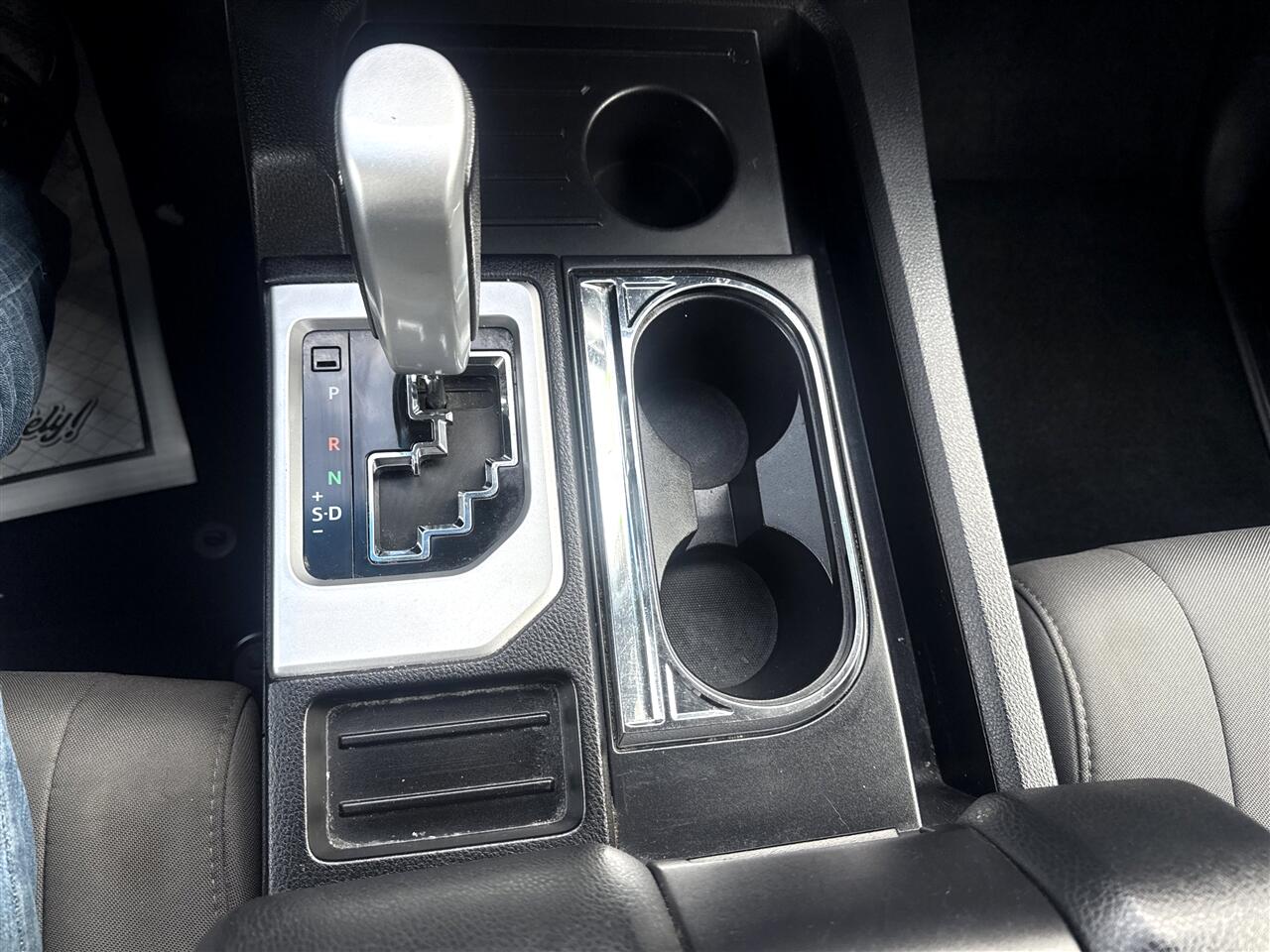 Toyota Tundra 4WD TRD Pro CrewMax 5.5' Bed 5.7L (Natl) 2017