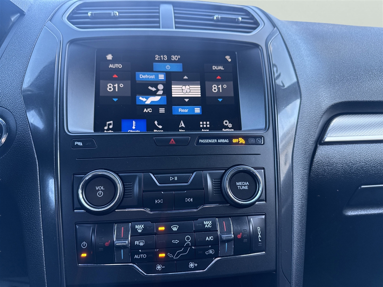 Ford Explorer XLT 4WD 2019