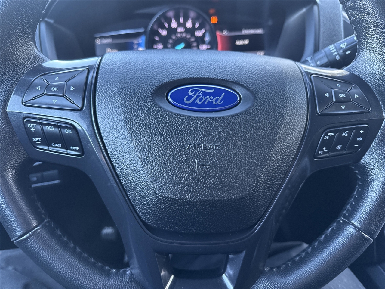 Ford Explorer XLT 4WD 2019