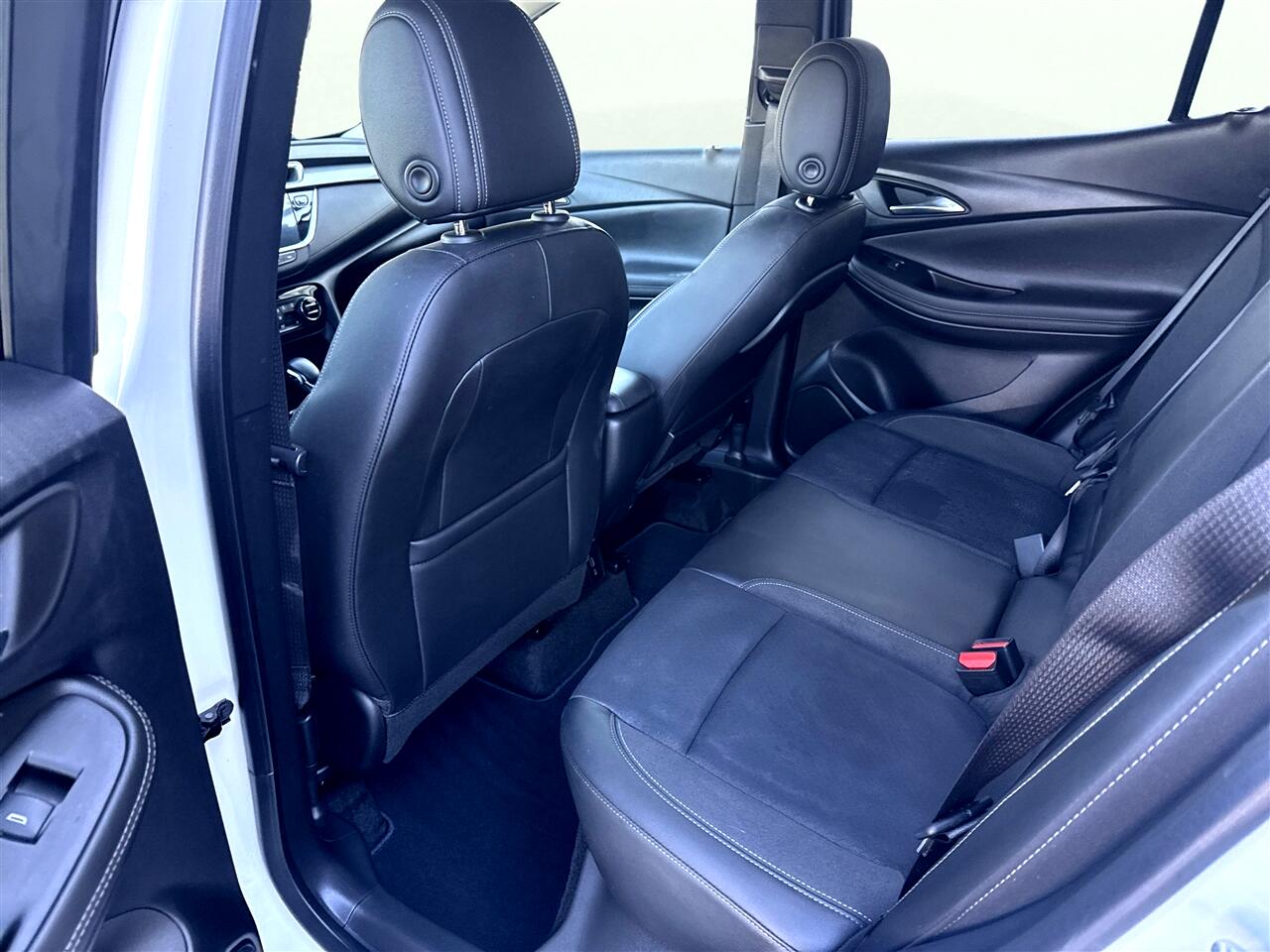 Buick Encore GX FWD 4dr Select 2023