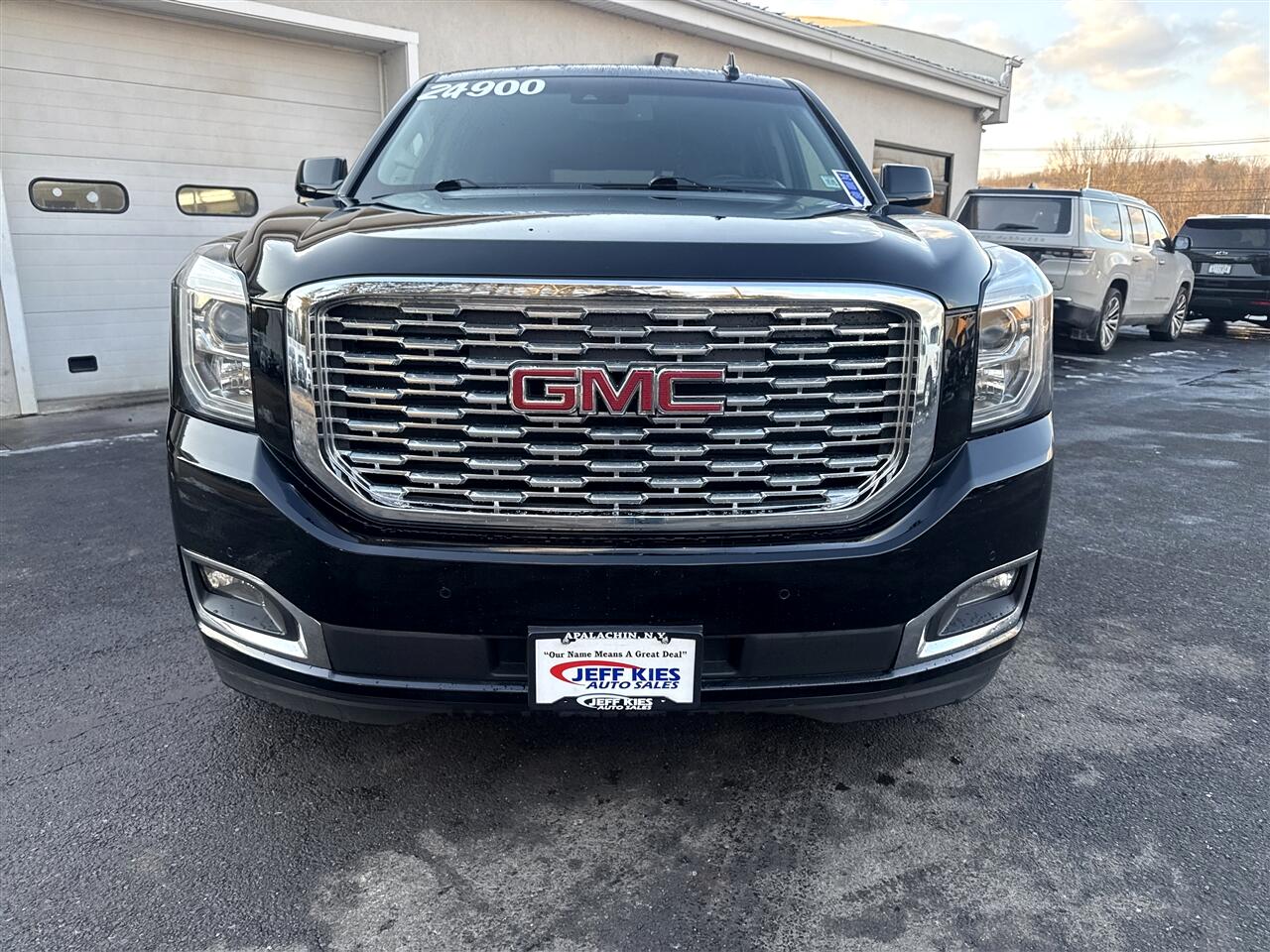 GMC Yukon XL 4WD 4dr Denali 2018