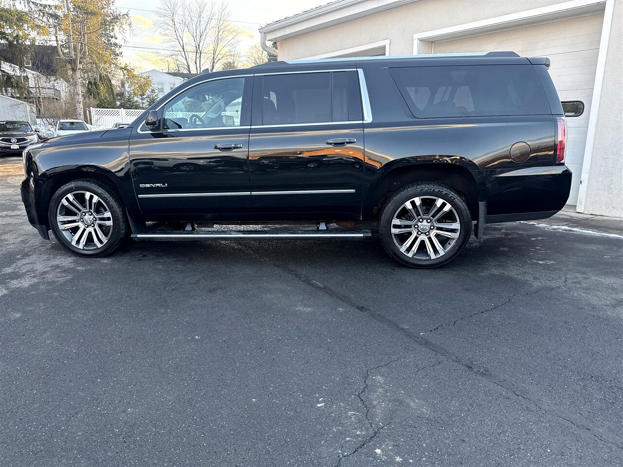 GMC Yukon XL 4WD 4dr Denali 2018