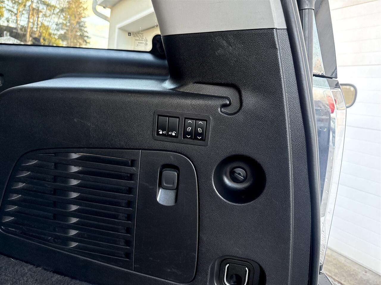 GMC Yukon XL 4WD 4dr Denali 2018