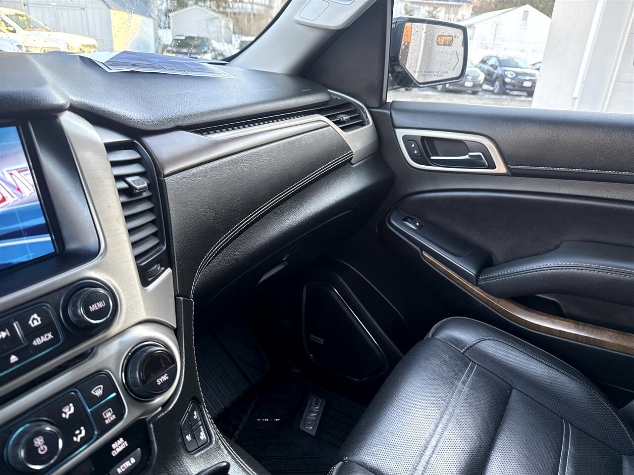 GMC Yukon XL 4WD 4dr Denali 2018