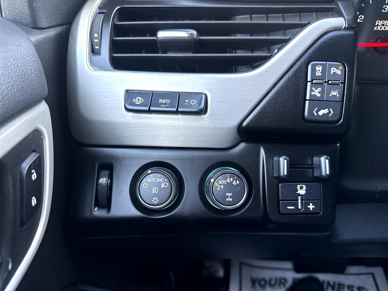 GMC Yukon XL 4WD 4dr Denali 2018