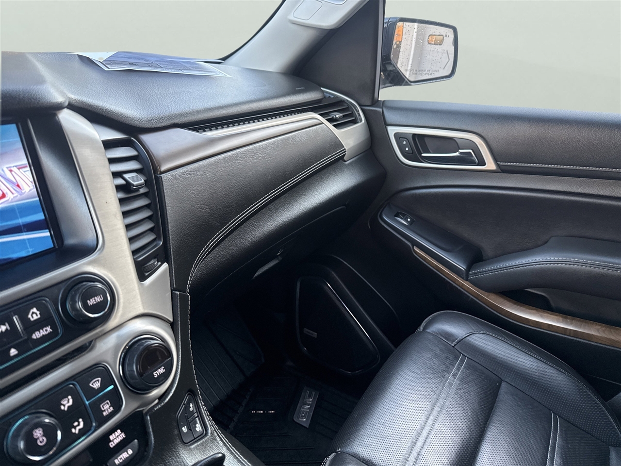 GMC Yukon XL 4WD 4dr Denali 2018