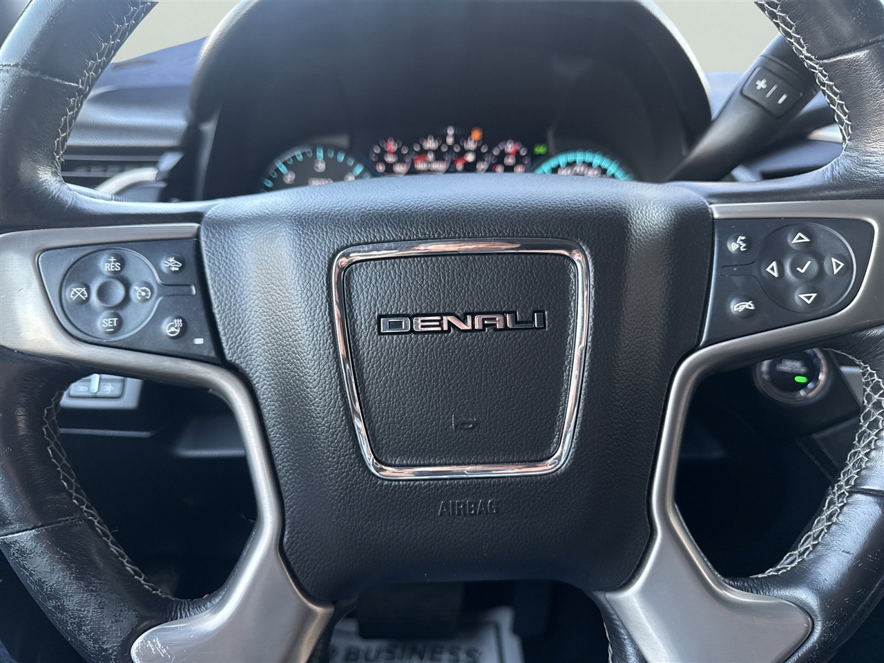 GMC Yukon XL 4WD 4dr Denali 2018