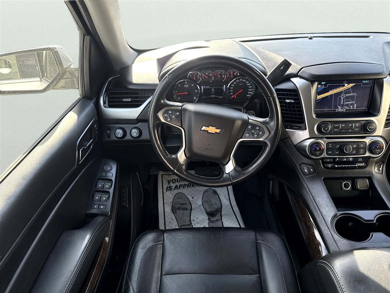 Chevrolet Suburban 4WD 4dr 1500 LT 2019