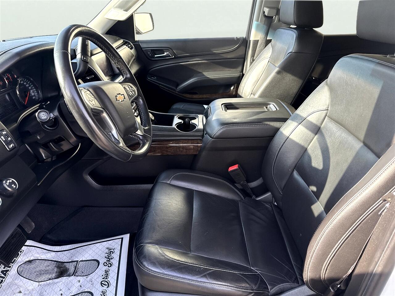 Chevrolet Suburban 4WD 4dr 1500 LT 2019