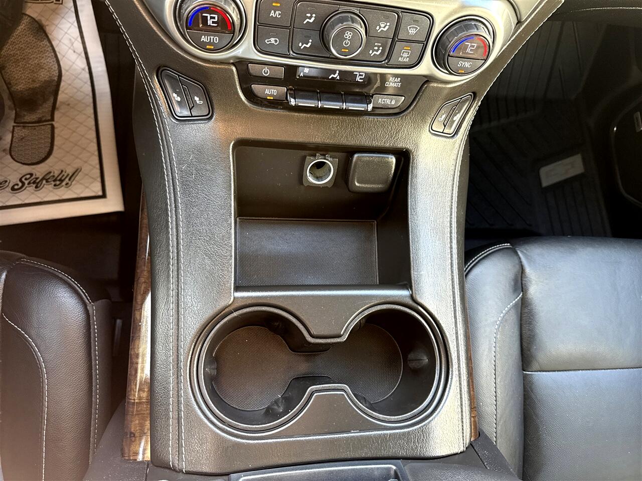 Chevrolet Suburban 4WD 4dr 1500 LT 2019