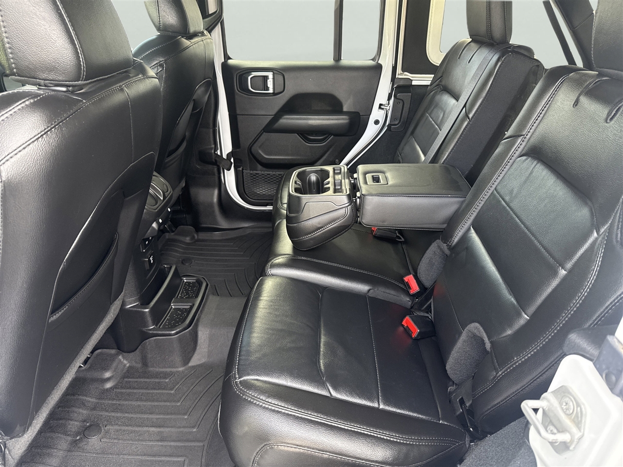 Jeep Wrangler Unlimited Sahara Altitude 4x4 2022