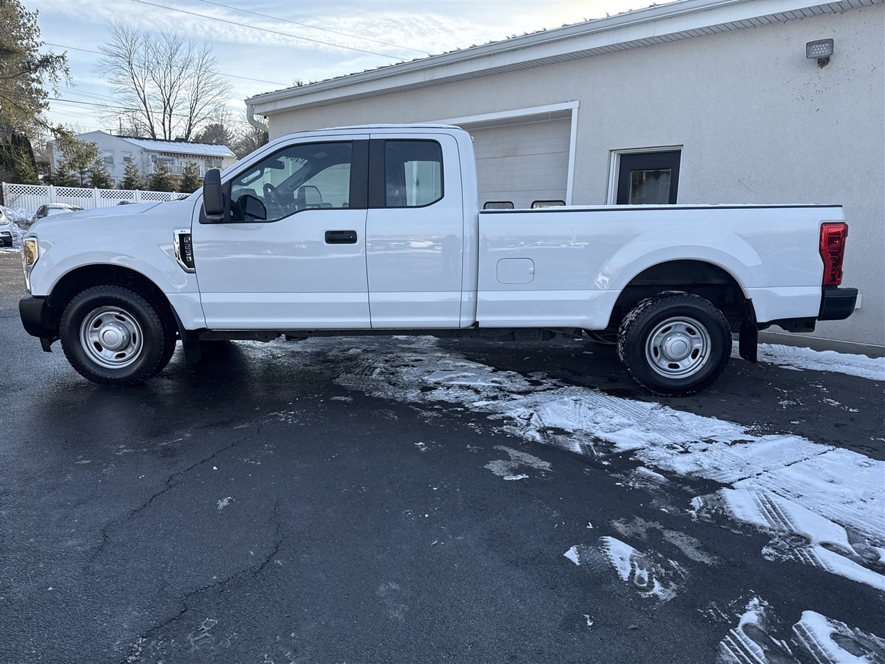 Ford Super Duty F-250 SRW Lariat 2WD SuperCab 8' Box 2019