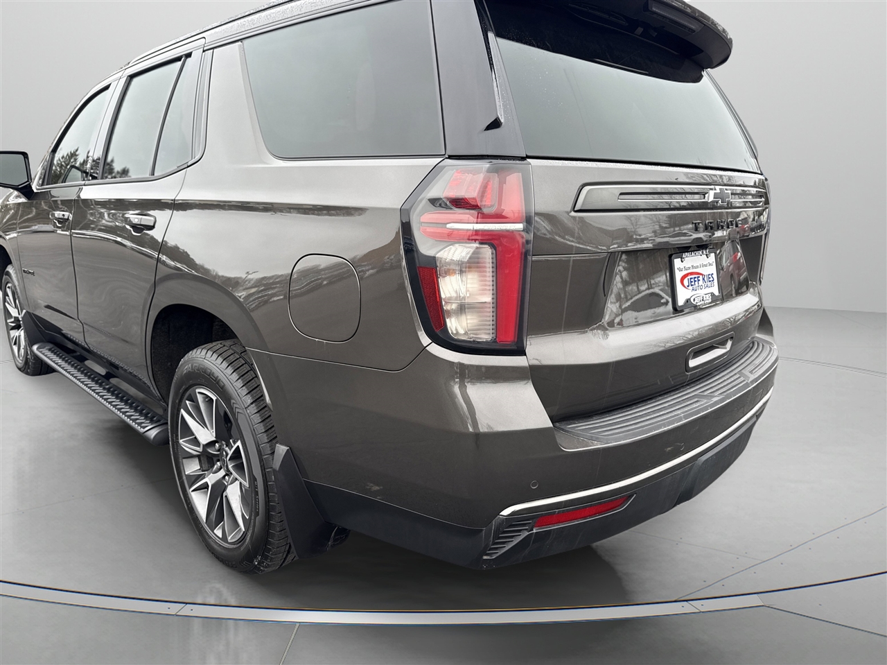 Chevrolet Tahoe 4WD 4dr Z71 2021