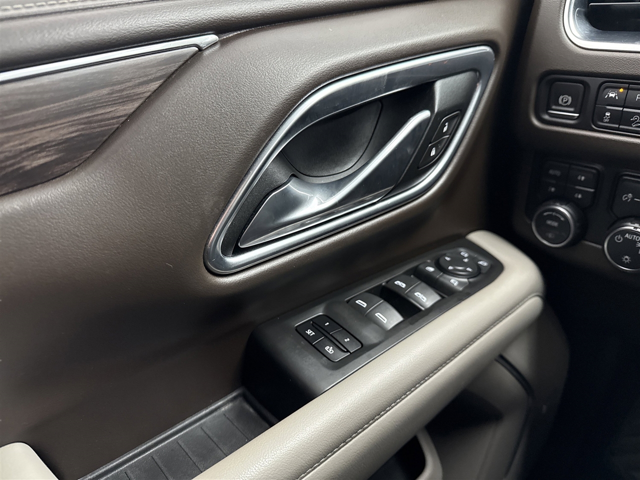 Chevrolet Tahoe 4WD 4dr Z71 2021