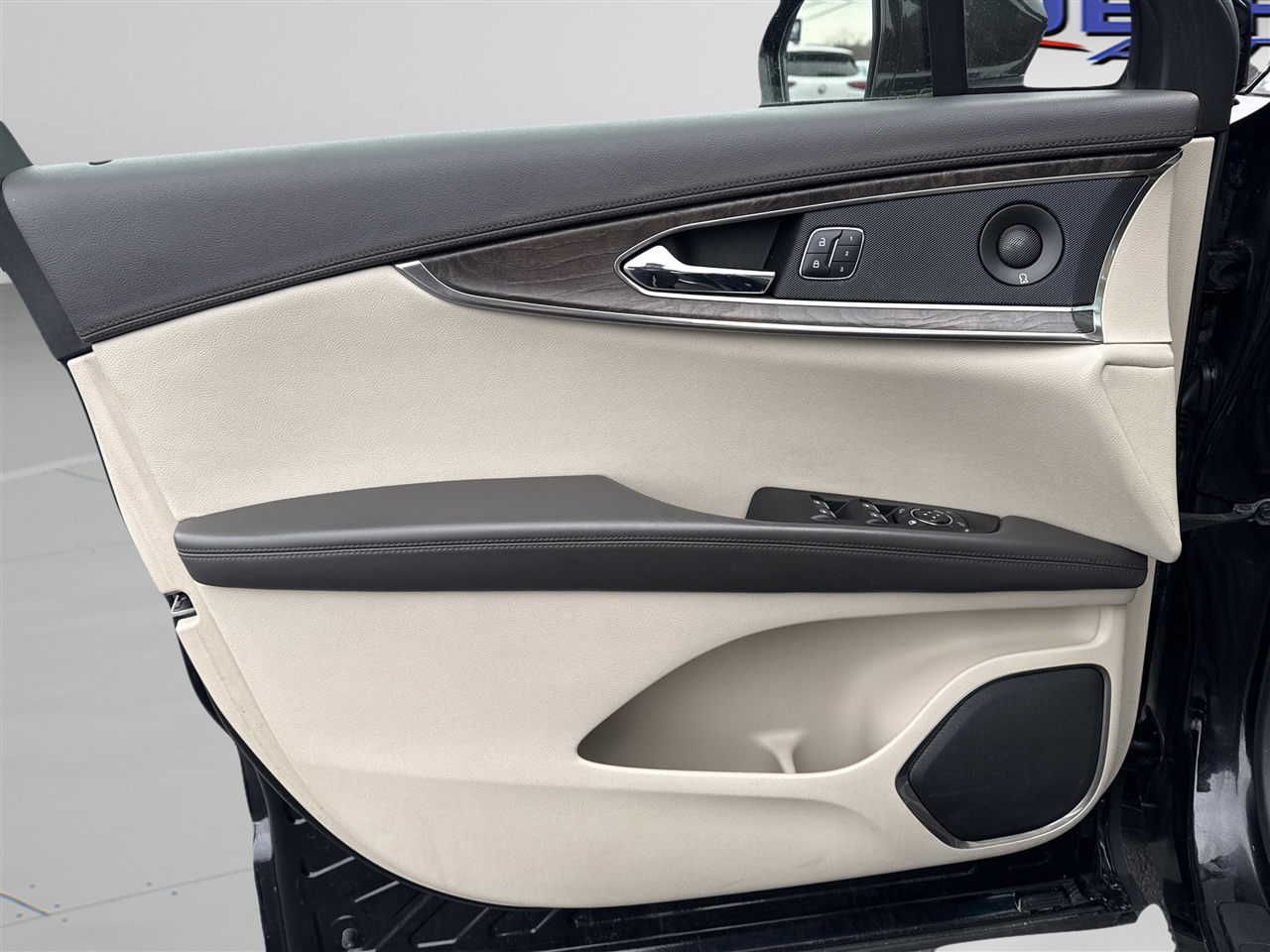 Lincoln MKX AWD 4dr Reserve 2016