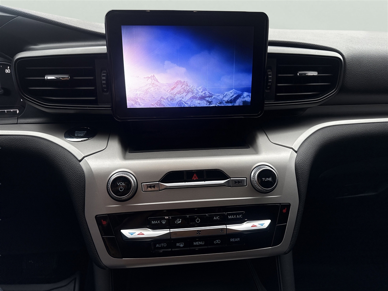 Ford Explorer XLT 4WD 2021