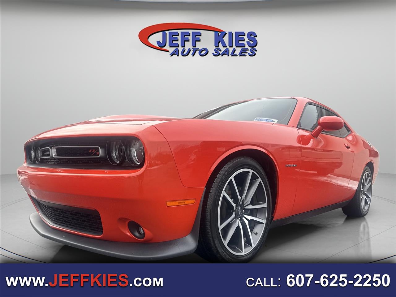 Dodge Challenger R/T RWD 2022