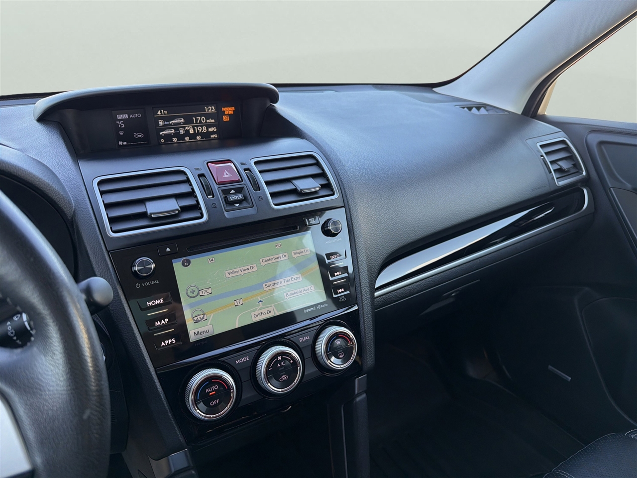 Subaru Forester 2.5i Touring CVT 2017