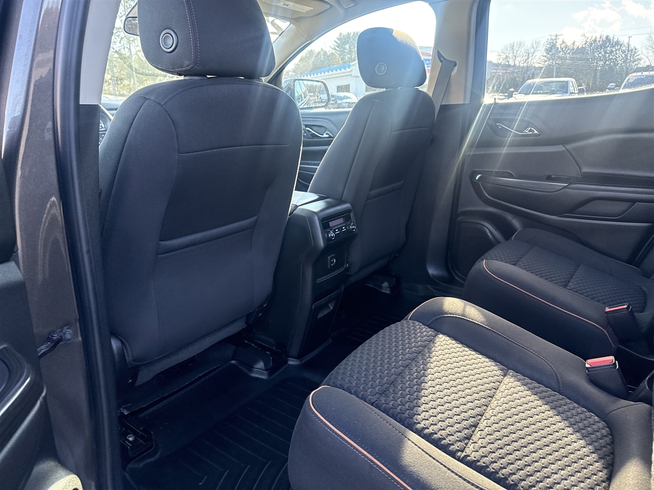 GMC Acadia AWD 4dr SLE w/SLE-2 2019