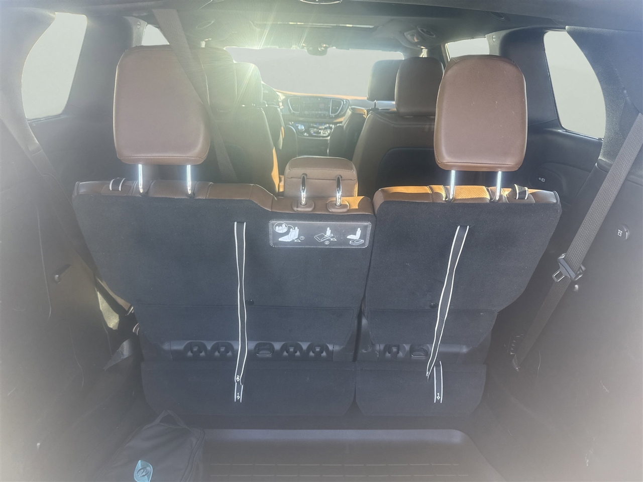 Chrysler Pacifica Hybrid Limited FWD 2021