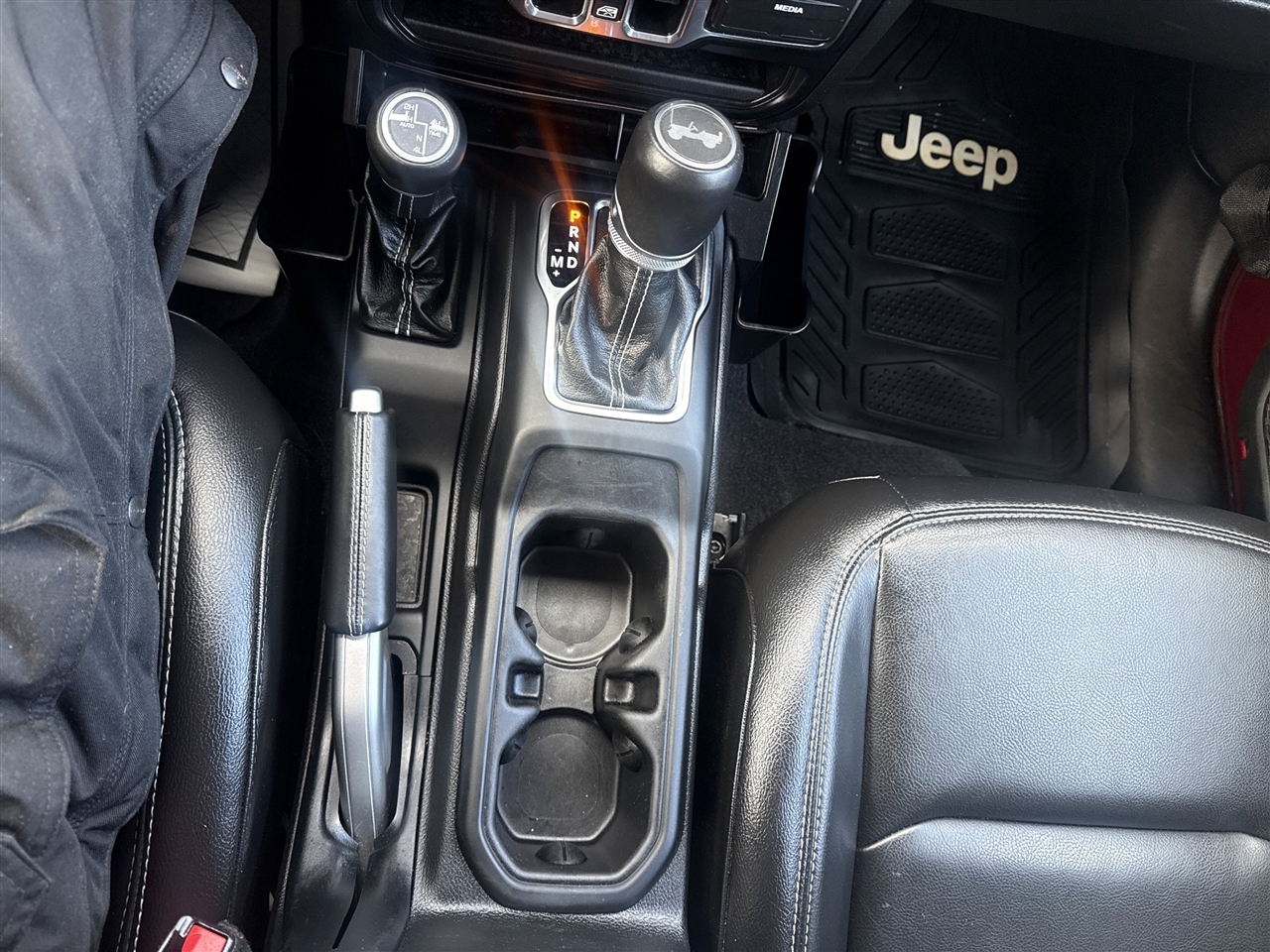 Jeep Wrangler 4xe Unlimited Sahara 4x4 2021