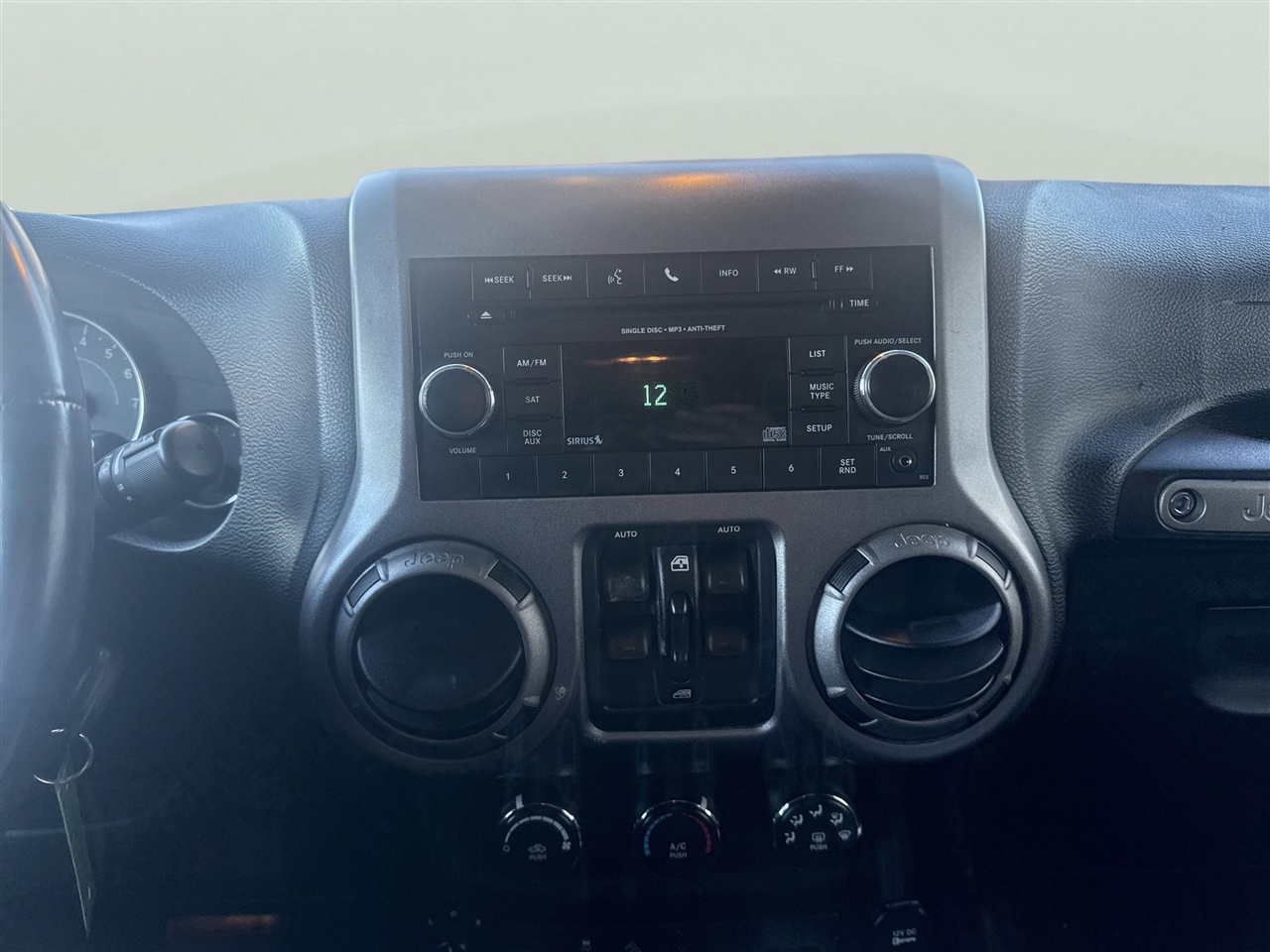 Jeep Wrangler Unlimited 4WD 4dr Sport 2015