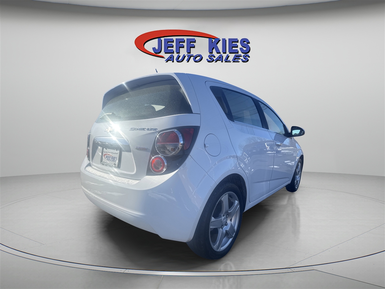 Chevrolet Sonic 5dr HB Auto LTZ 2015
