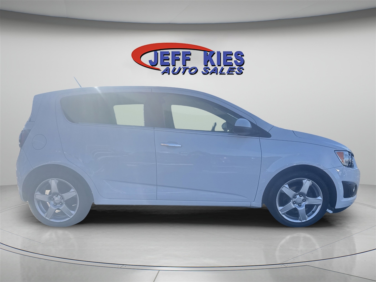 Chevrolet Sonic 5dr HB Auto LTZ 2015
