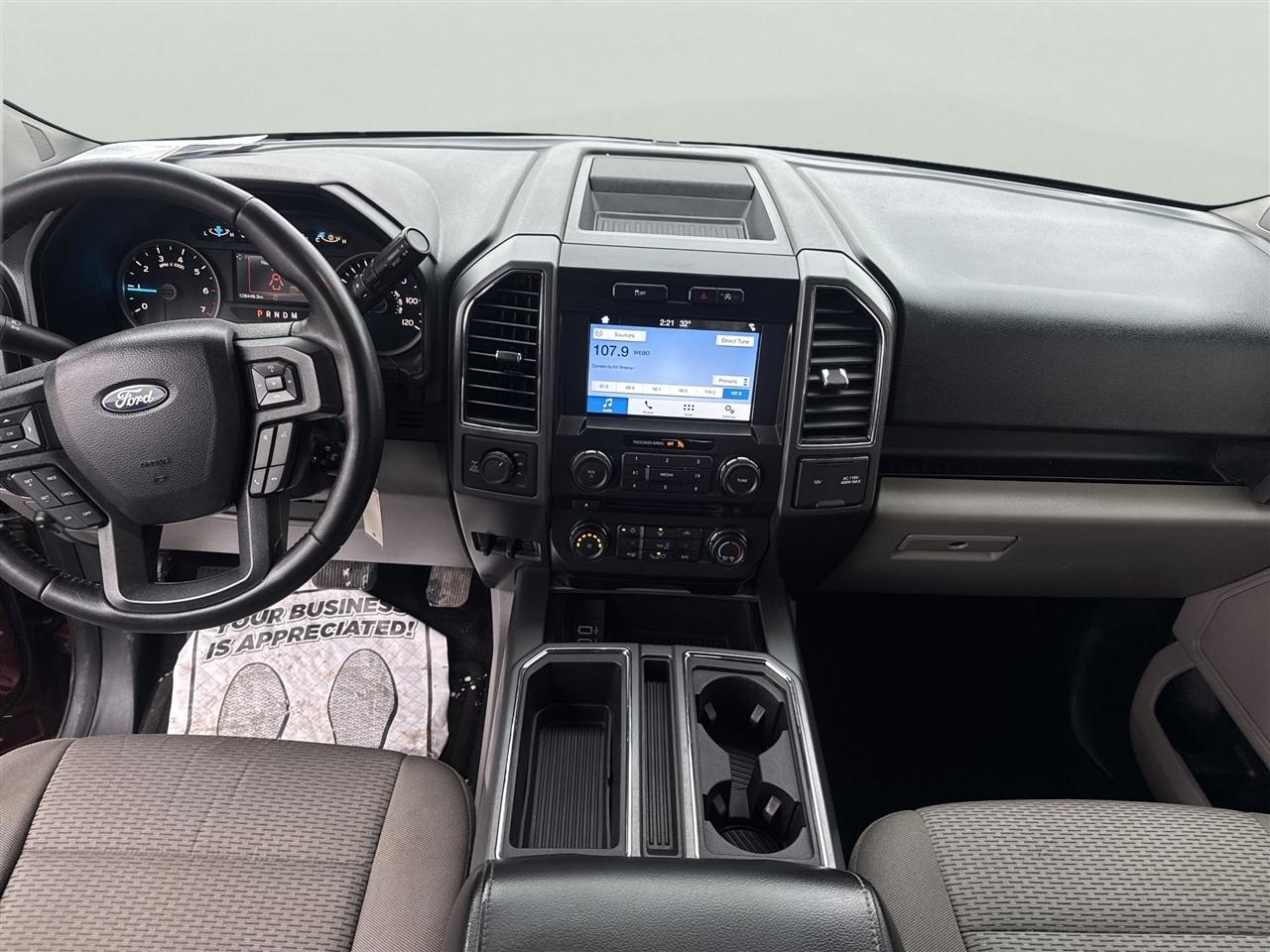 Ford F-150 Lariat 4WD SuperCab 8' Box 2017