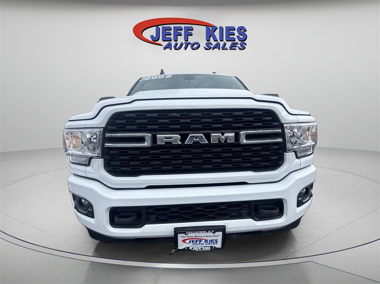 RAM 2500 Big Horn 4x4 Crew Cab 6'4" Box 2022