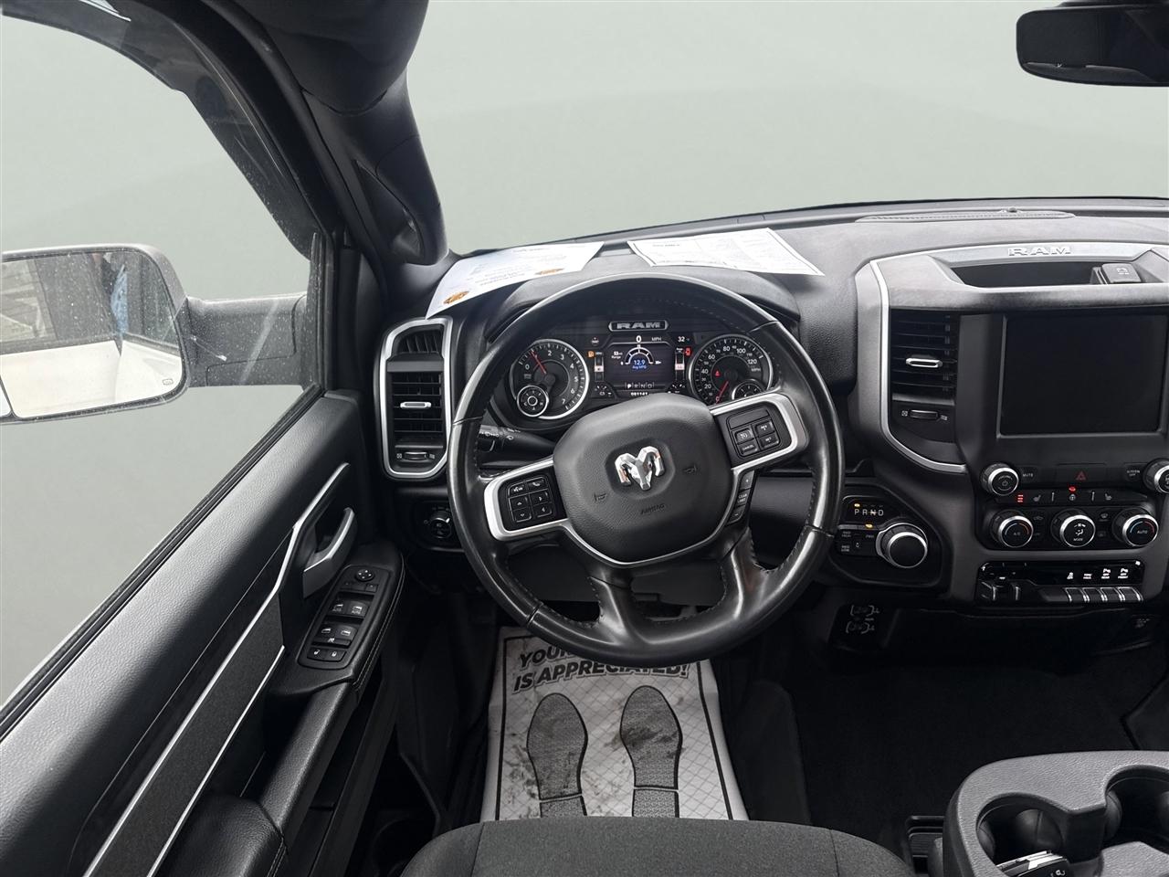 RAM 2500 Big Horn 4x4 Crew Cab 6'4" Box 2022