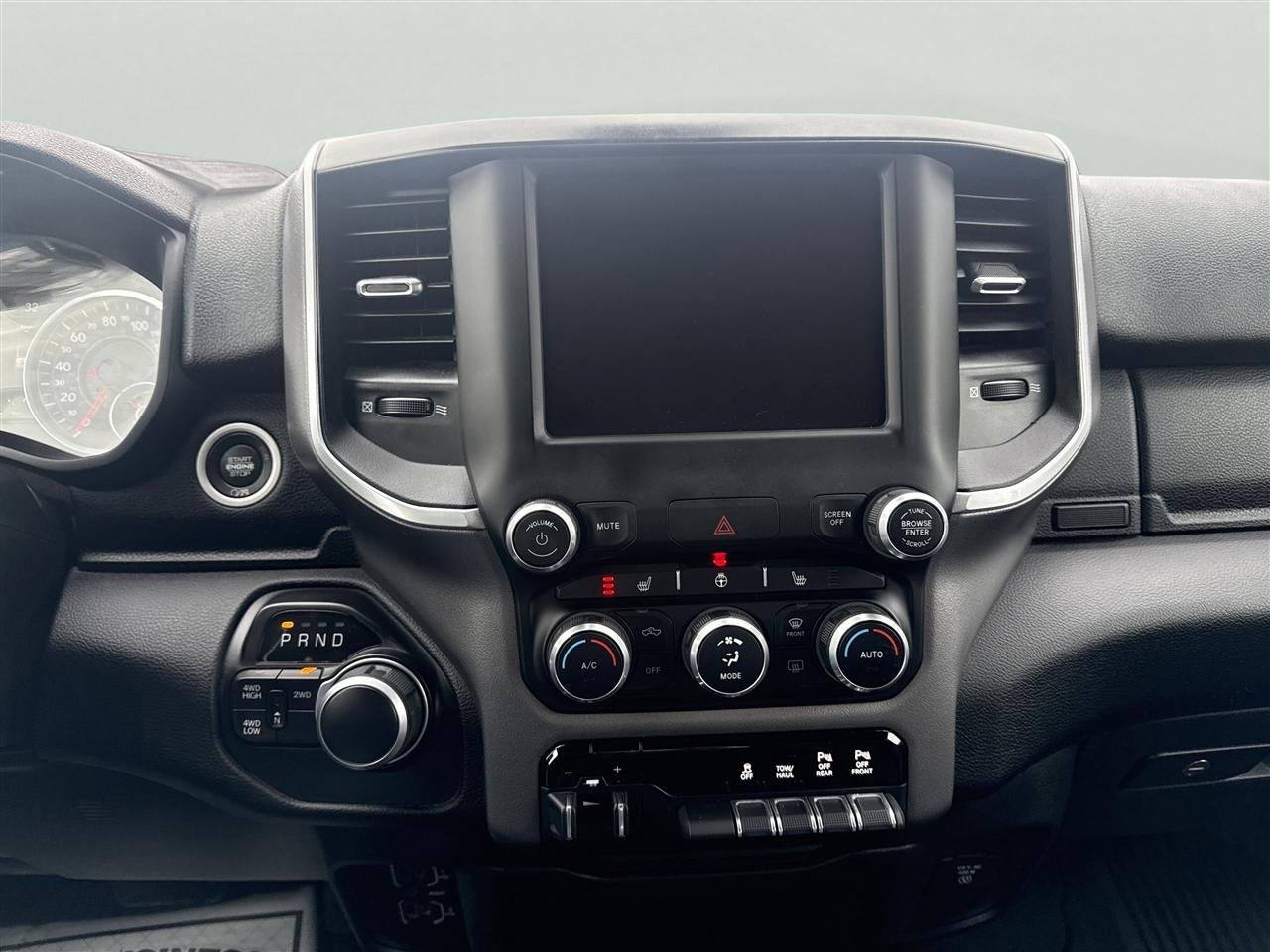 RAM 2500 Big Horn 4x4 Crew Cab 6'4" Box 2022