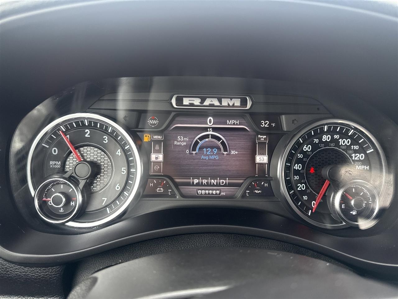 RAM 2500 Big Horn 4x4 Crew Cab 6'4" Box 2022