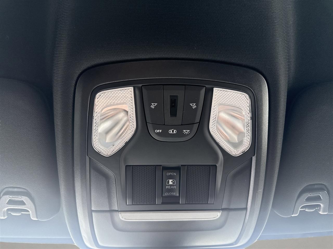 RAM 2500 Big Horn 4x4 Crew Cab 6'4" Box 2022