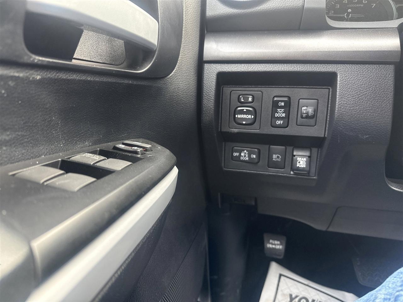 Toyota Tundra 4WD TRD Pro Double Cab 6.5' Bed 5.7L (Natl) 2020