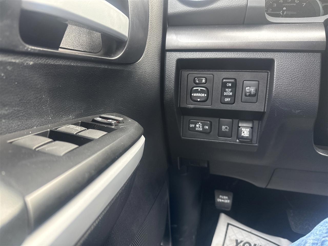 Toyota Tundra 4WD TRD Pro Double Cab 6.5' Bed 5.7L (Natl) 2020