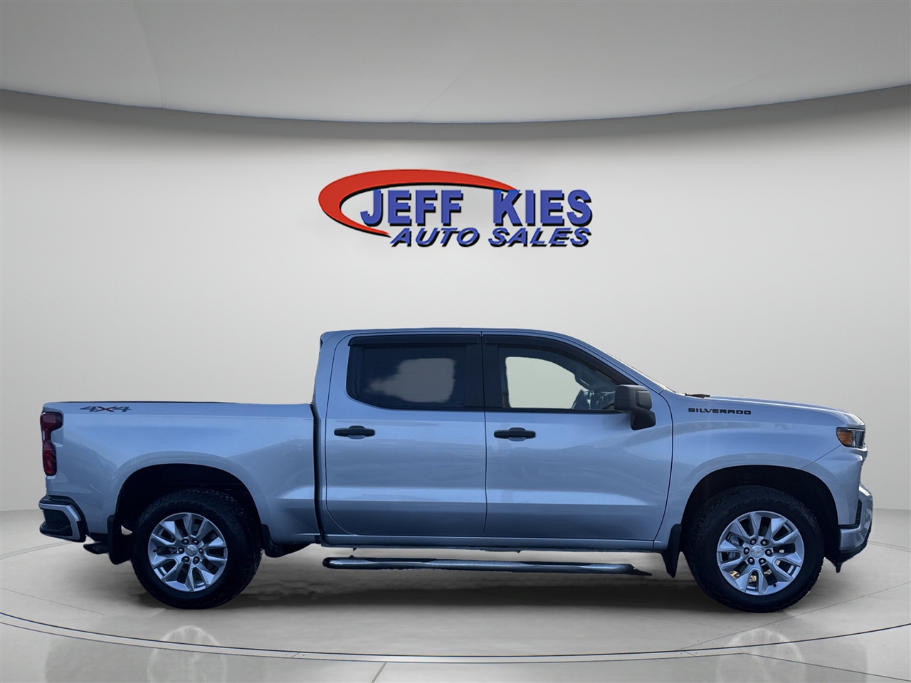 Chevrolet Silverado 1500 4WD Crew Cab 147" Custom 2021