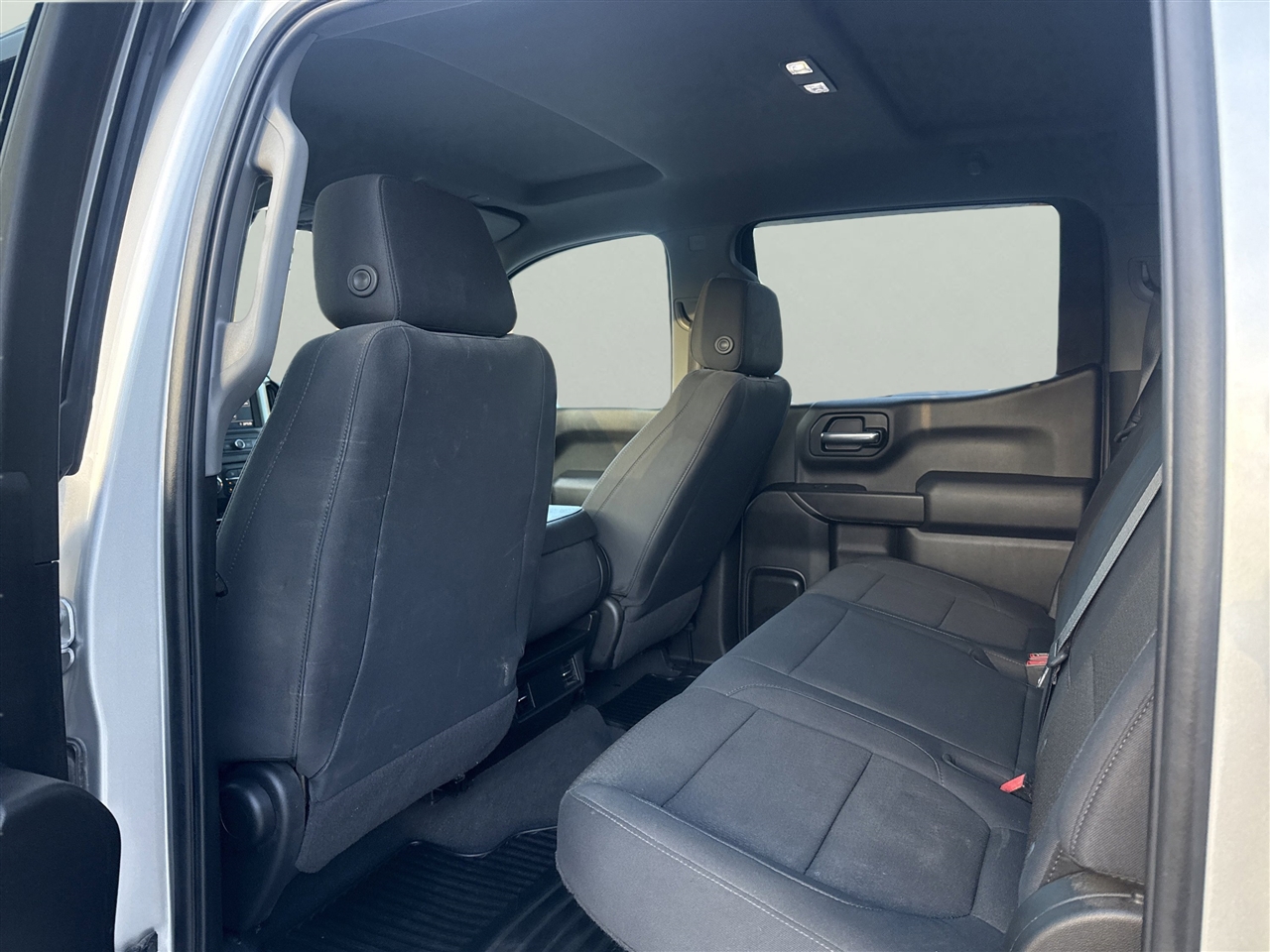 Chevrolet Silverado 1500 4WD Crew Cab 147" Custom 2021