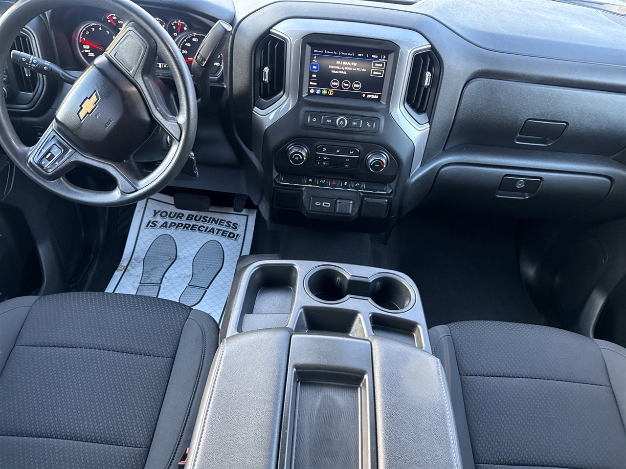 Chevrolet Silverado 1500 4WD Crew Cab 147" Custom 2021