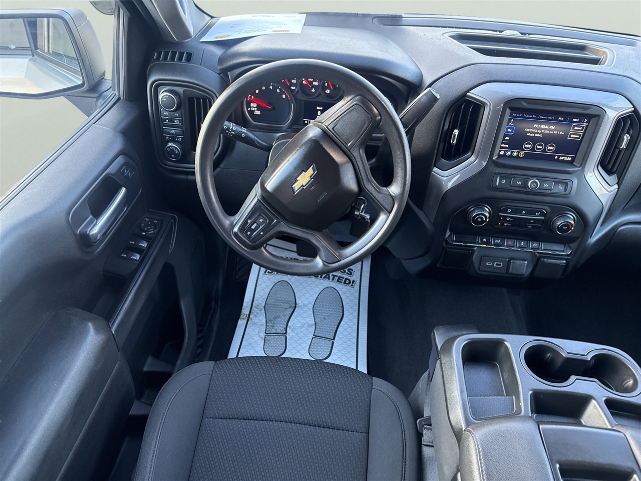 Chevrolet Silverado 1500 4WD Crew Cab 147" Custom 2021