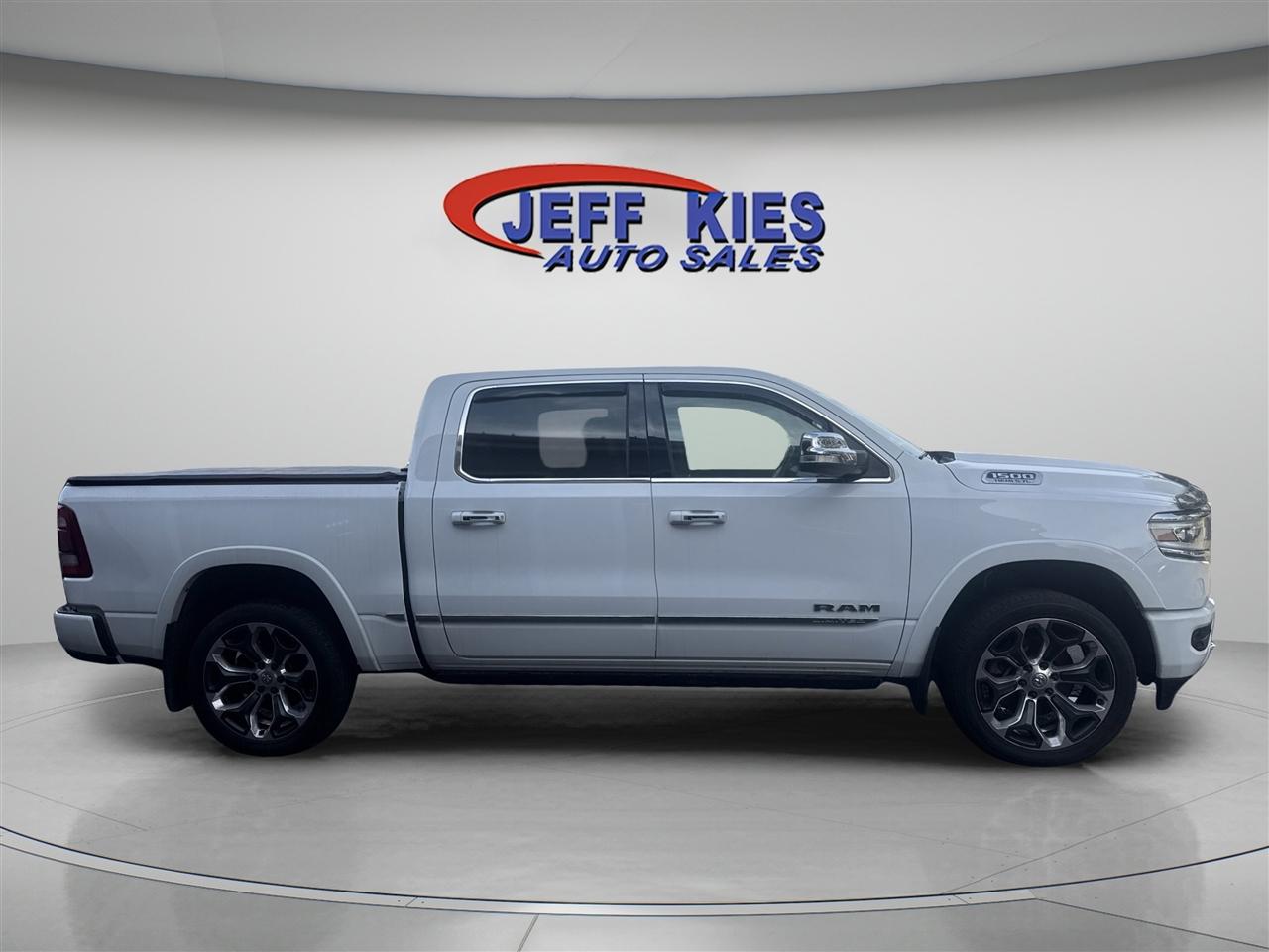 RAM 1500 Limited 4x4 Crew Cab 5'7" Box 2020