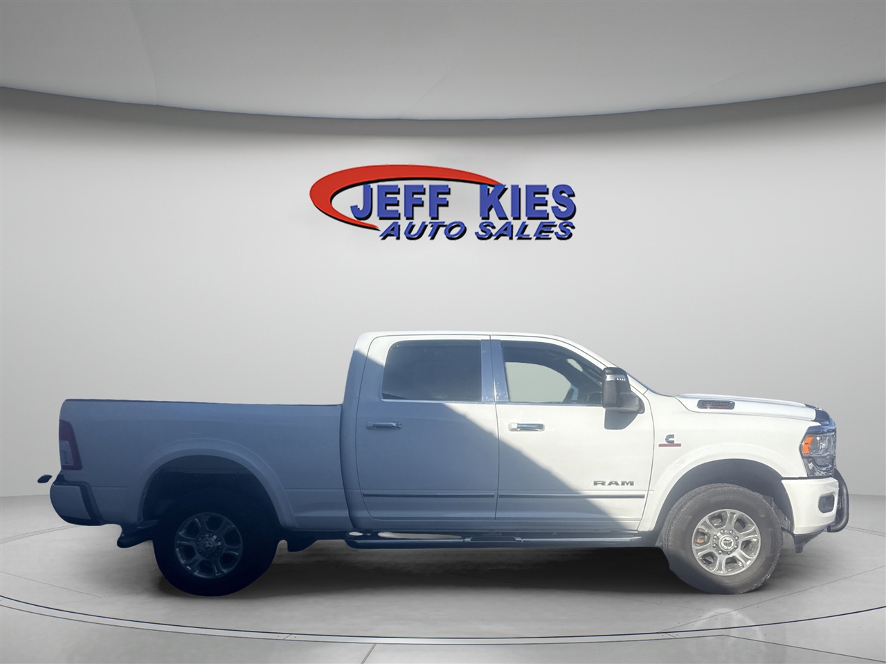 RAM 2500 Big Horn 4x4 Crew Cab 6'4" Box 2024