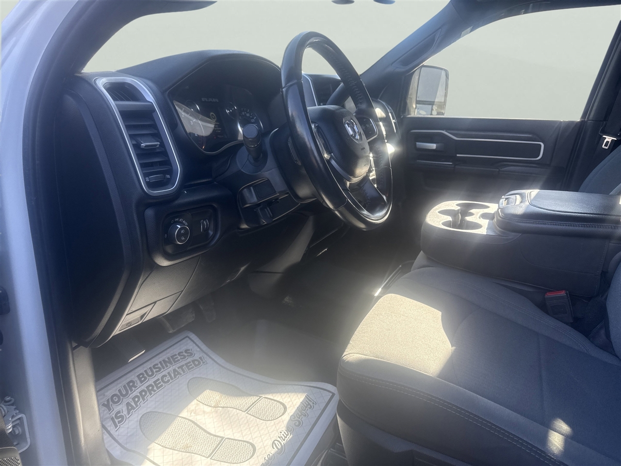 RAM 2500 Big Horn 4x4 Crew Cab 6'4" Box 2024