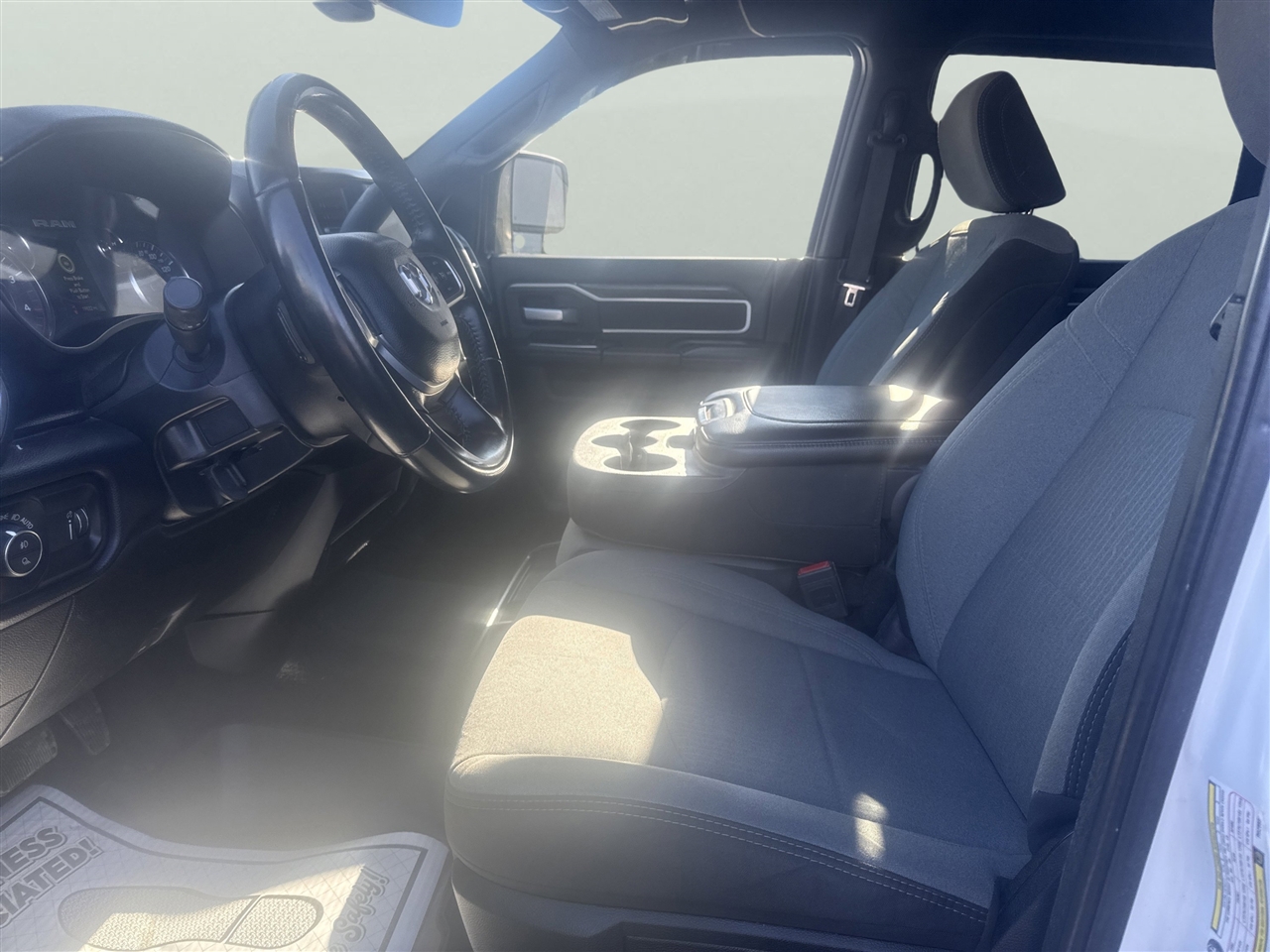 RAM 2500 Big Horn 4x4 Crew Cab 6'4" Box 2024