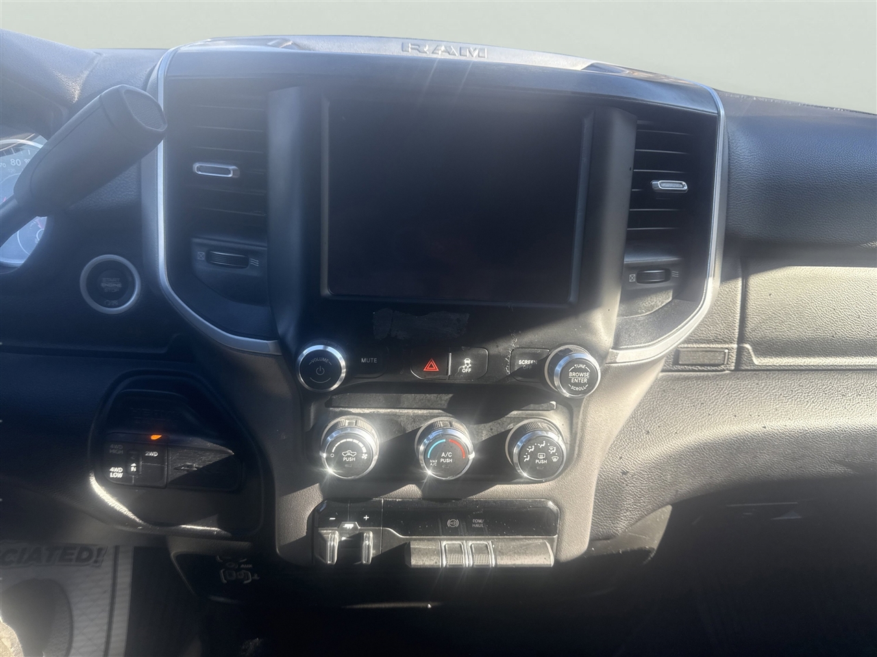 RAM 2500 Big Horn 4x4 Crew Cab 6'4" Box 2024